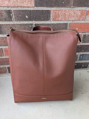 🤎EUC Fossil Brand Eilena Chestnut Brown Leather Adjustable Zip Top Backpack Bag